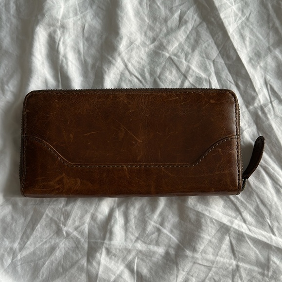 FRYE Melissa Zip Wallet - Picture 4 of 5